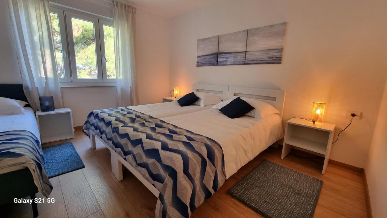 Apartment Rivarela Blu - Newly Renovated And Top Location Near Sea Novigrad  Bagian luar foto