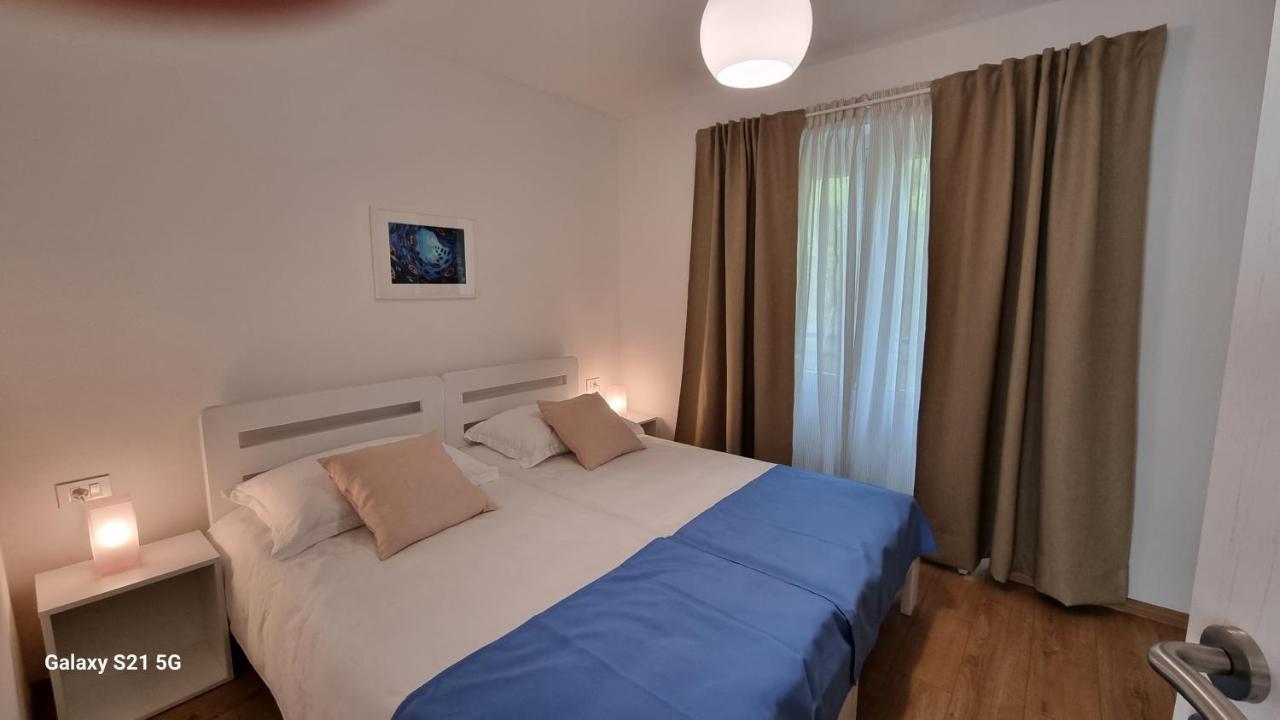 Apartment Rivarela Blu - Newly Renovated And Top Location Near Sea Novigrad  Bagian luar foto