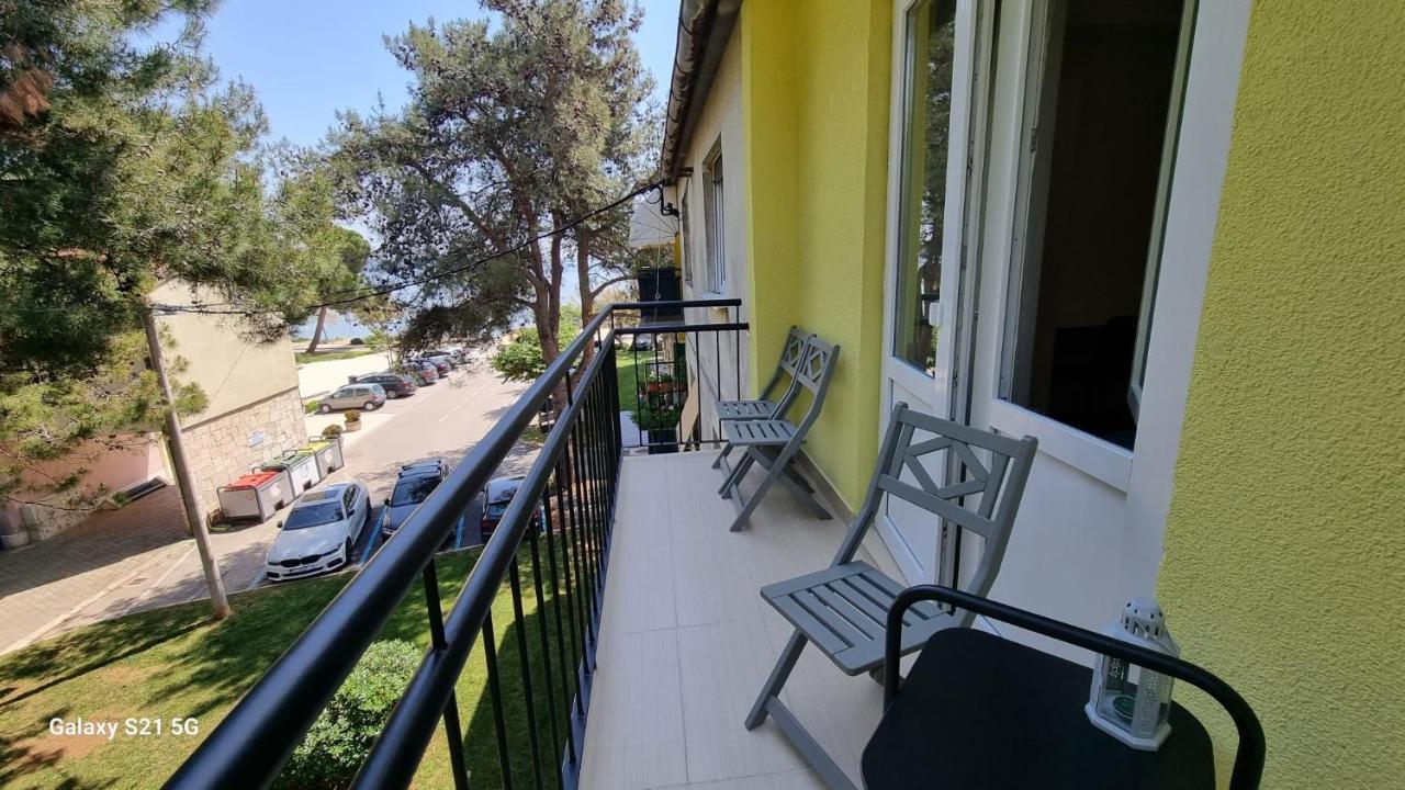 Apartment Rivarela Blu - Newly Renovated And Top Location Near Sea Novigrad  Bagian luar foto