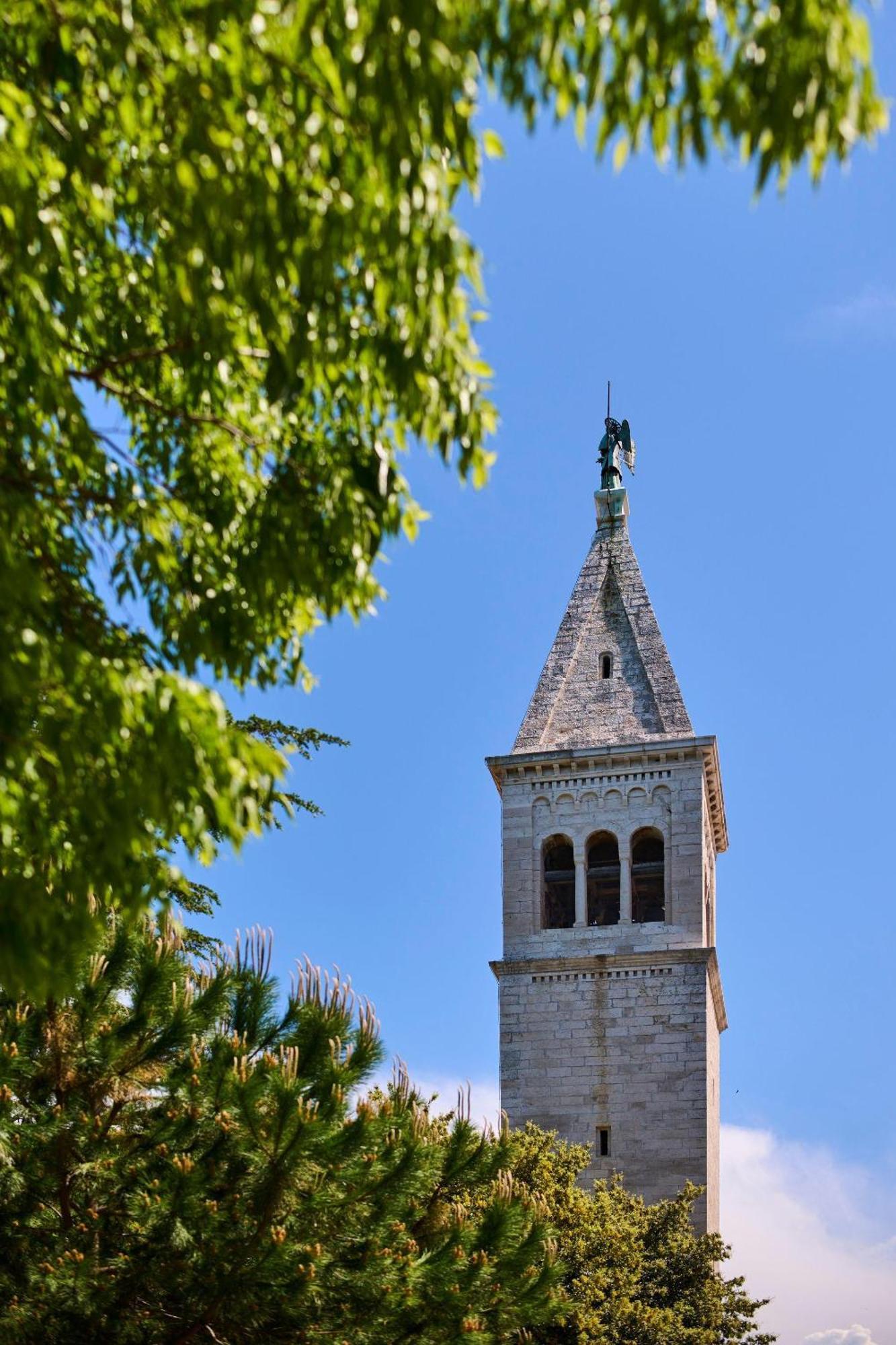 Apartment Rivarela Blu - Newly Renovated And Top Location Near Sea Novigrad  Bagian luar foto