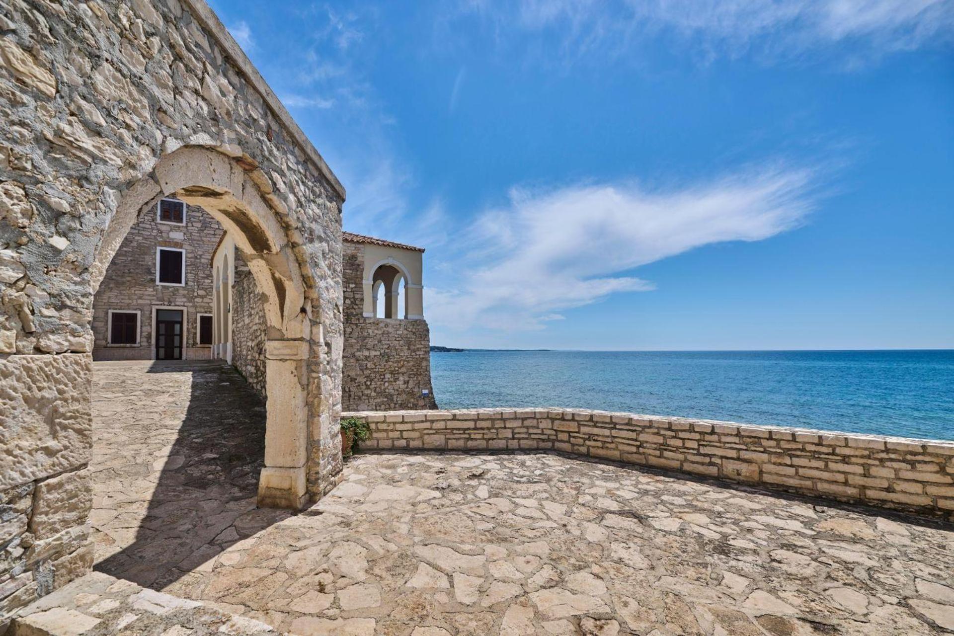 Apartment Rivarela Blu - Newly Renovated And Top Location Near Sea Novigrad  Bagian luar foto